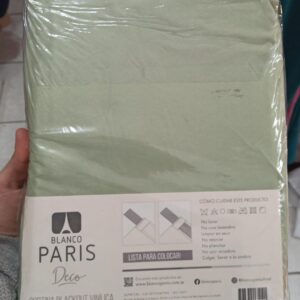 Cortinas black out verde pastel